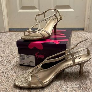 Woman’s 7.5 High Heel Shoes